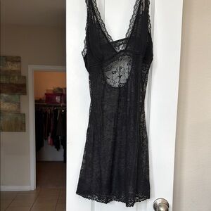 Elegant Black Lace Nightgown